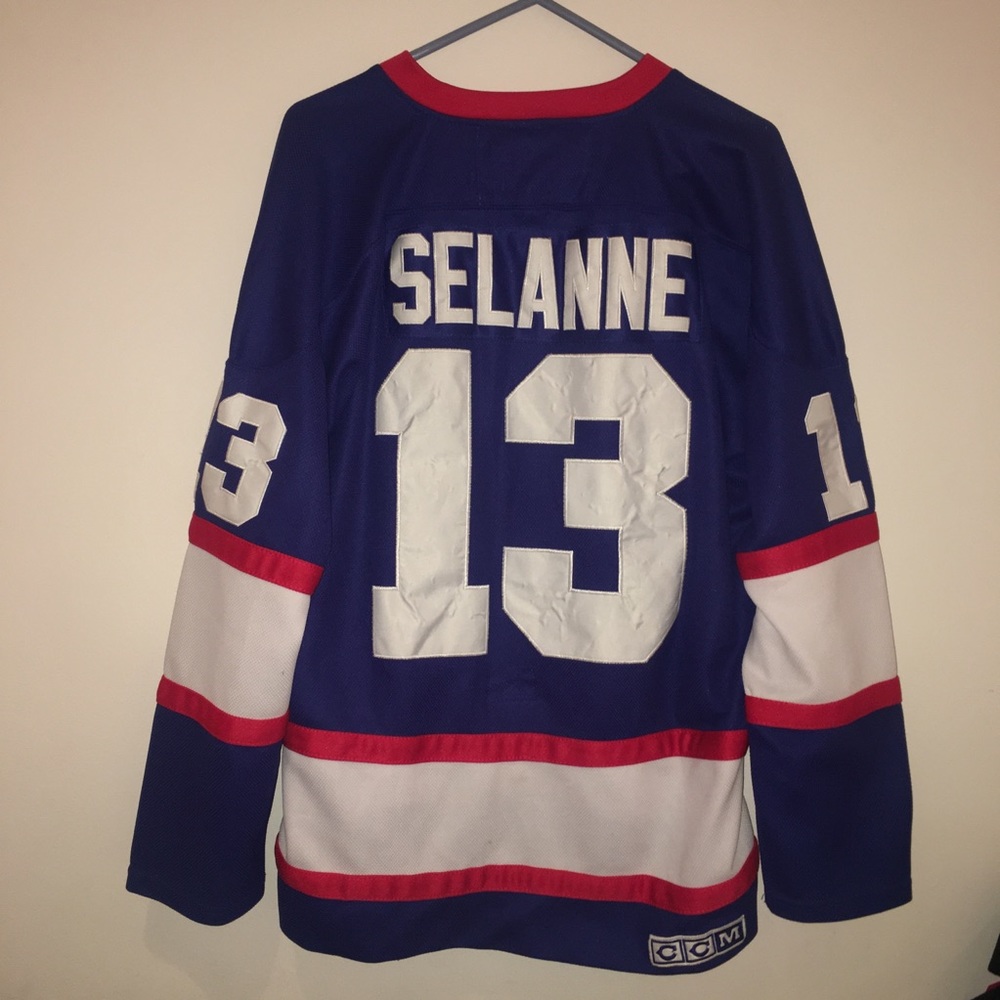 Winnipeg jets nhl jersey
